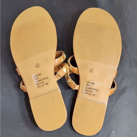 BRAND NEW MIXIT 3-STRAPS THONG WOMEN"S STUDDED DETAILING ROUND TOE  SAND… - Picture 15 of 16